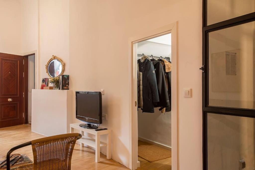 Precioso Apartamento Nuevo En Sevilla Centro 4Pax Luaran gambar